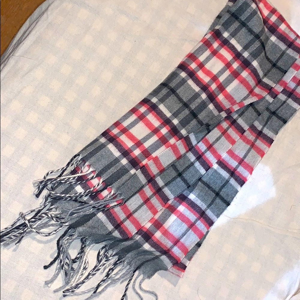 Plaid scarf